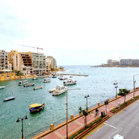 Bnbnova - Seafront 2br With Terrace *