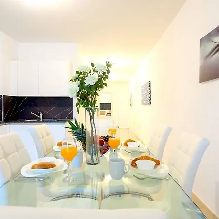 Lejlighed Bnbnova - Seafront 2br With Terrace Saint Julian's