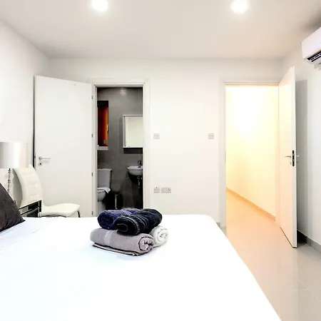 Lejlighed Bnbnova - Seafront 2br With Terrace