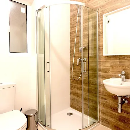 Bnbnova - Seafront 2br 2ba With Terrace