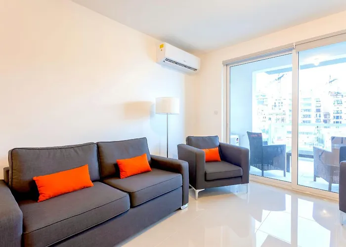 Bnbnova - Seafront 2br With Terrace St. Julian's