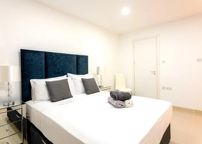 Bnbnova - Seafront 2br With Terrace * San Giuliano