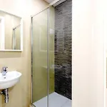 Bnbnova - Seafront 2br 2ba With Terrace Apartman